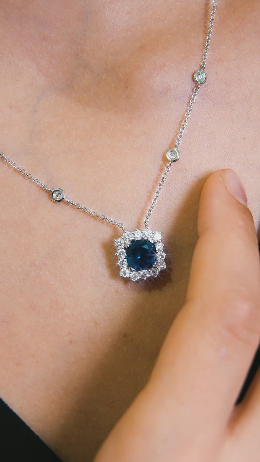 Collana zaffiro e diamanti